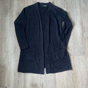Barefoot Dreams cozy chic cardigan in black size small sweater